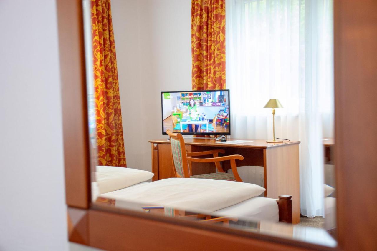 Landhotel Post Ebensee Am Traunsee ***S Ngoại thất bức ảnh